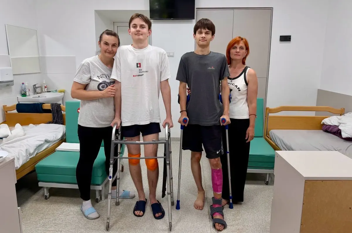 Переломи, яких не бачили 35 років: як у Львові рятують підлітків після ДТП