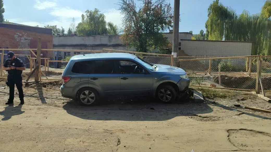 У Сумах авто наїхало на матір із 6-річною донькою: дитина в реанімації