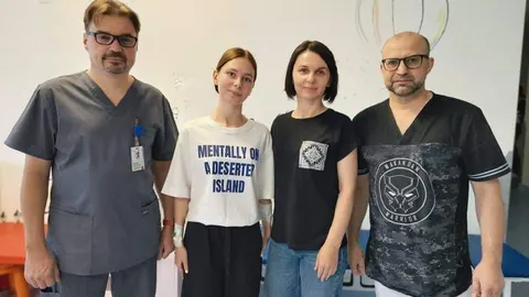Рідкісну пухлину підшлункової у 17-річної дівчини видалили роботом Da Vinci