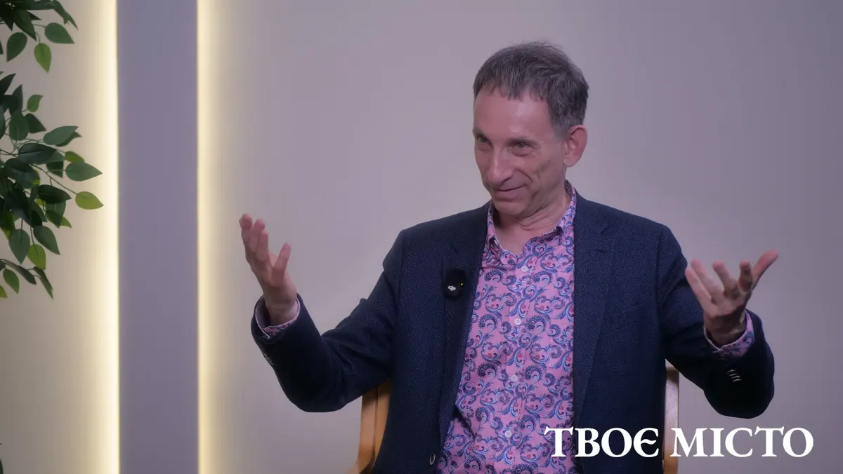 Міфи війни та побутові новини: дайджест для родини за 10 серпня