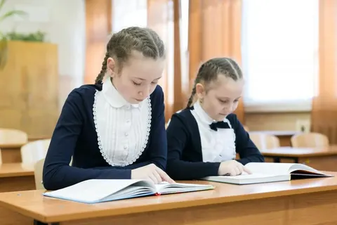 Скільки коштує зібрати дитину до школи у 2026 році