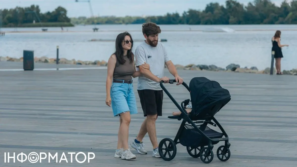 Допомога вагітним і батькам: нові послуги в Дії