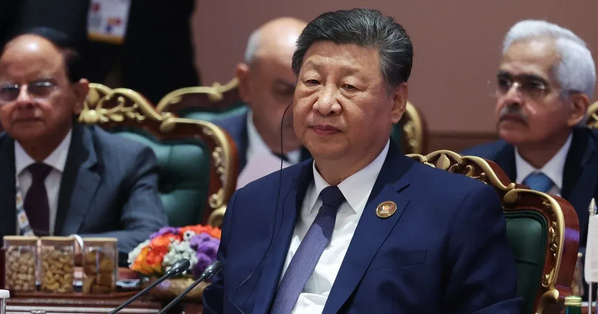 Сі Цзіньпін достроково залишив саміт БРІКС: що відомо про стан його здоров'я