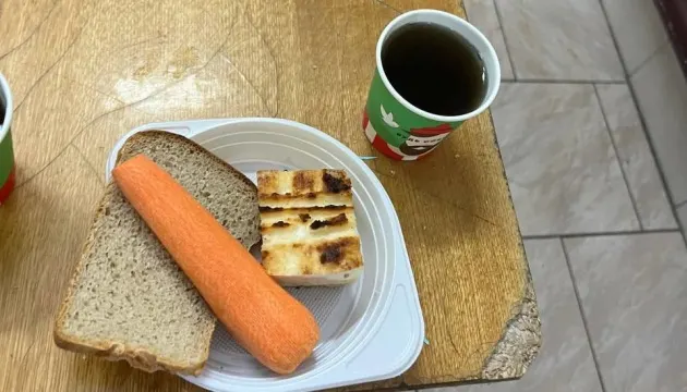 Шкільне меню у Чернівцях: реакція на скарги батьків