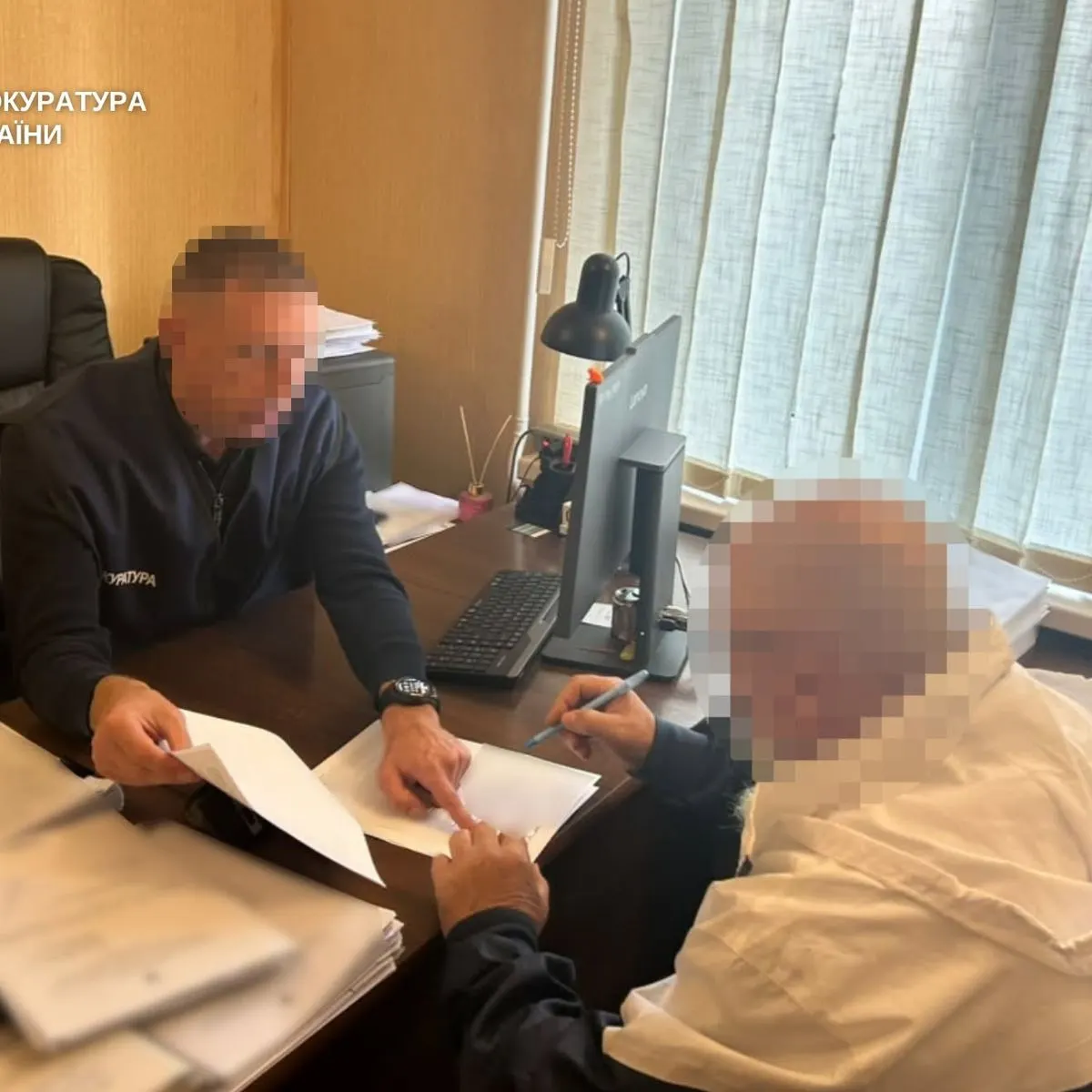 Через шум мопеда чоловік поранив підлітка: що відомо