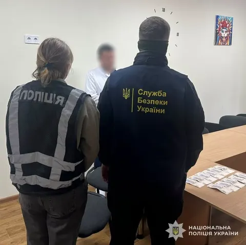 У Стрию лікар вимагав гроші від батька дитини з аутизмом: що це означає для роди