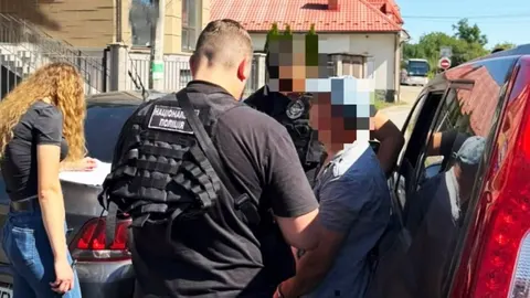Домагання до дитини й тисячі файлів: на Івано-Франківщині підозрюють двох чолові