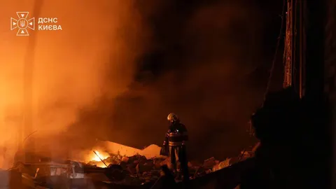 Нічна атака РФ: загиблі у Запоріжжі, у Києві влучання біля лікарні