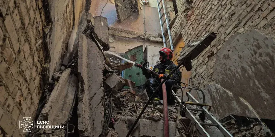 Атака на Львів: серед постраждалих діти, під завалами люди