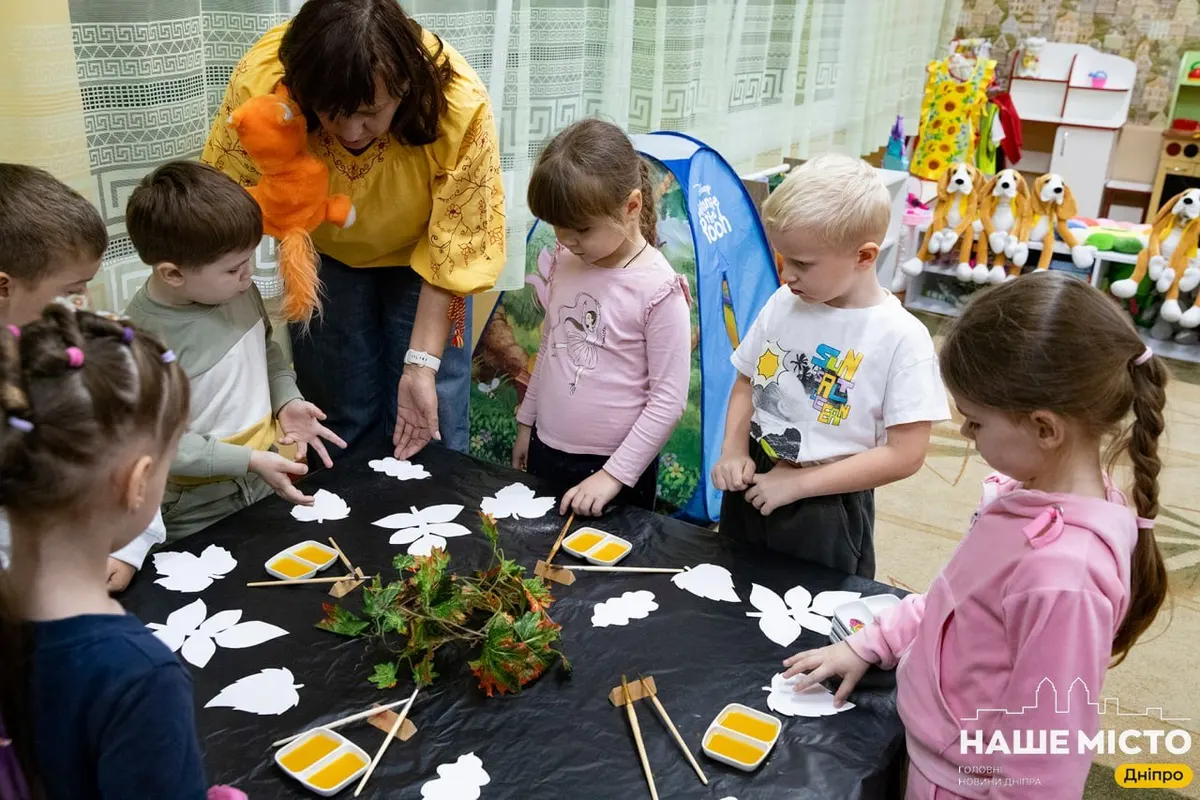 Дитсадок у Дніпрі під час тривог: як діти навчаються та сплять в укритті