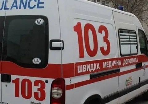У Києві через уламки дрона постраждали четверо людей, серед них дитина