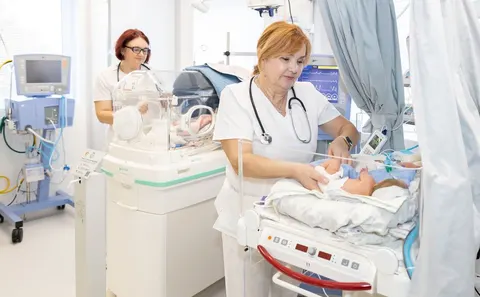 Понад 350 передчасно народжених дітей за рік: як у Львові допомагають «поспішайкам»