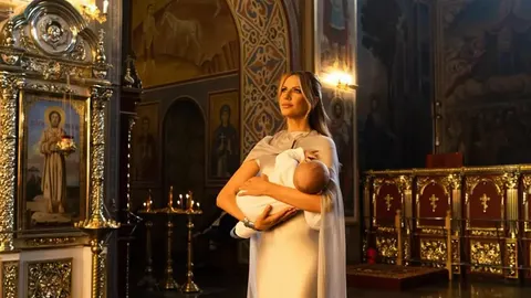 Леся Нікітюк уперше показала обличчя сина Оскара під час стрижки