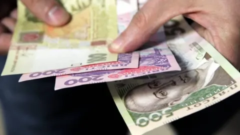 Допомога малозабезпеченим сім'ям: за що можуть відмовити і як оформити виплату