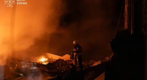 Удар по Києву: пошкоджено дитячу лікарню та газову мережу