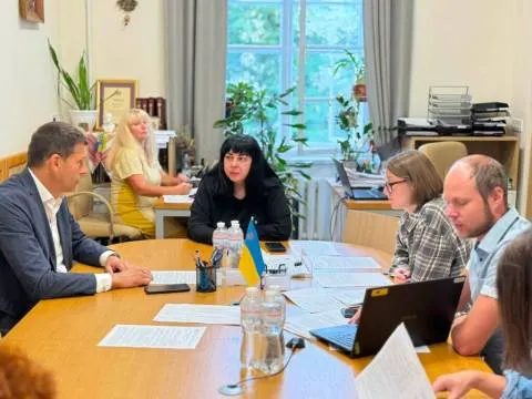 Львів: депутати підтримали план інвестицій та модернізацію дитячих майданчиків