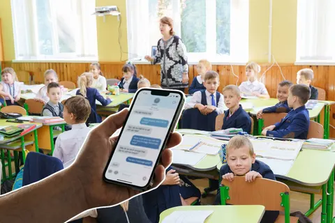 Штраф за російську в батьківських чатах: що каже закон