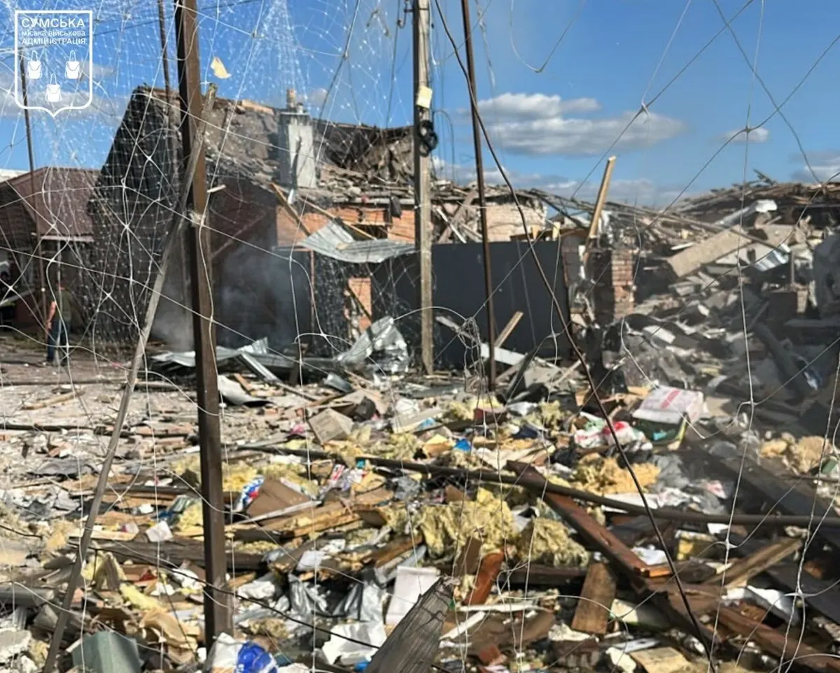 Атака КАБами на Суми: пошкоджено будинки й дитсадок, постраждала дитина