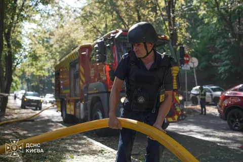 Атака на Київ: четверо постраждалих, пошкоджені школи та дитсадок