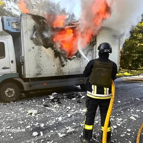 Атаки рф на Дніпропетровщину: 17 постраждалих, серед них дитина