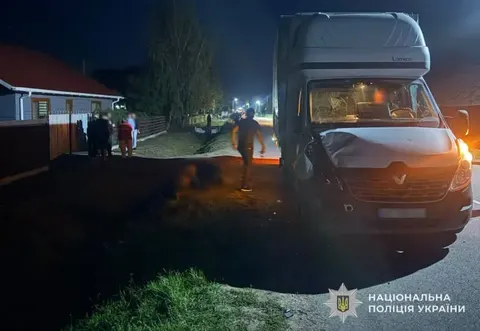 На Львівщині авто збило двох 14-річних дівчат: одна дитина загинула