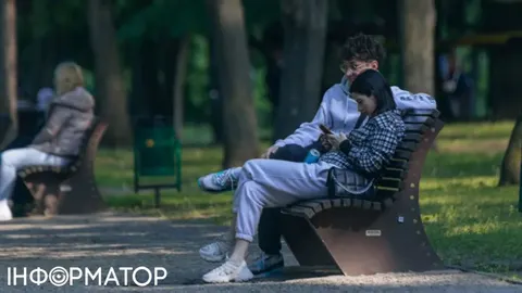 Гроші від родичів на картку: коли податок не загрожує, а коли доведеться платити
