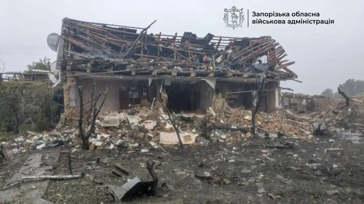 Авіаудари по Запоріжжю та області: постраждали п'ятеро людей, серед них 13-річний хлопчик