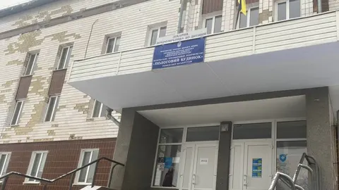 У Рівному брати з двійні народилися з різницею понад три доби