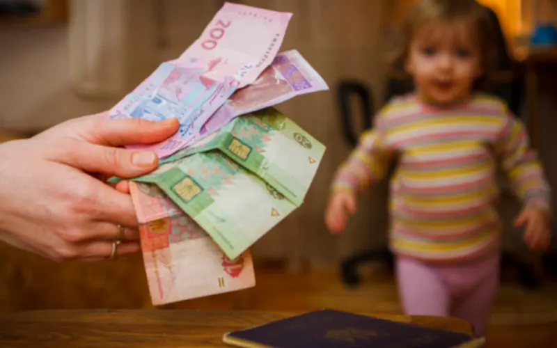 У Миколаєві студентка через суд стягнула аліменти з матері: що це означає для родин