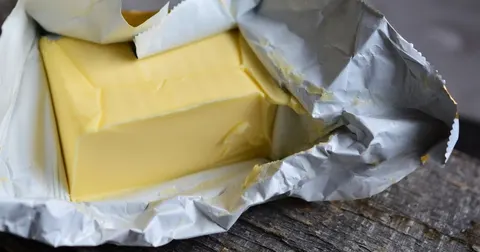 Вершкове масло: скільки можна їсти без шкоди і коли воно стає небезпечним