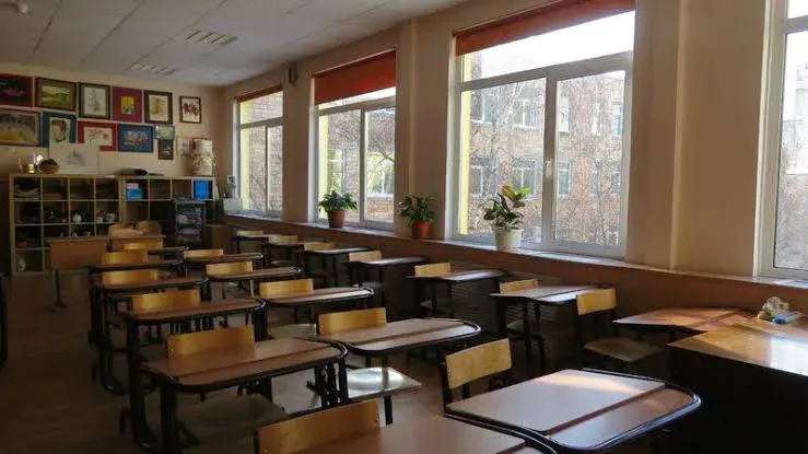 Освіта на окупованій Донеччині: що відбувається зі школами та садками