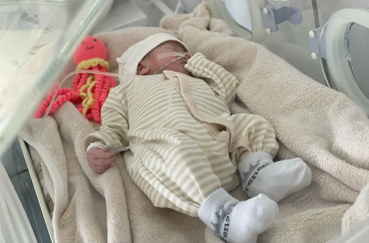 Двоє немовлят із гастрошизисом: як львівські хірурги врятували Марка та Єву
