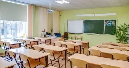 1 вересня в Києві: батькам — списки покупок, а не відповіді про безпеку