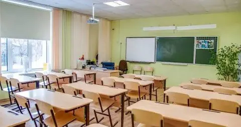 1 вересня в Києві: батькам — списки покупок, а не відповіді про безпеку